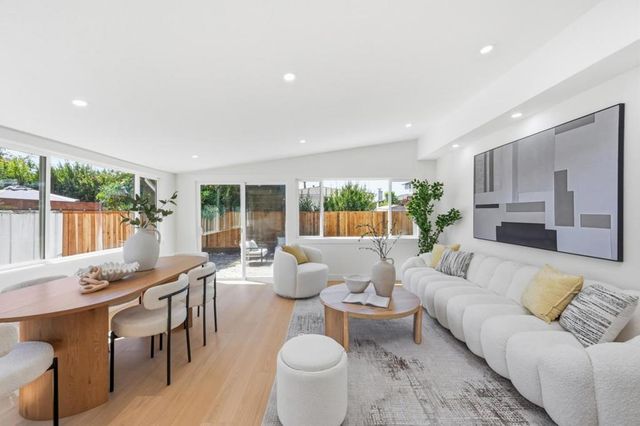 813 San Petronio Avenue, Sunnyvale, CA 94085