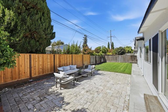 813 San Petronio Avenue, Sunnyvale, CA 94085