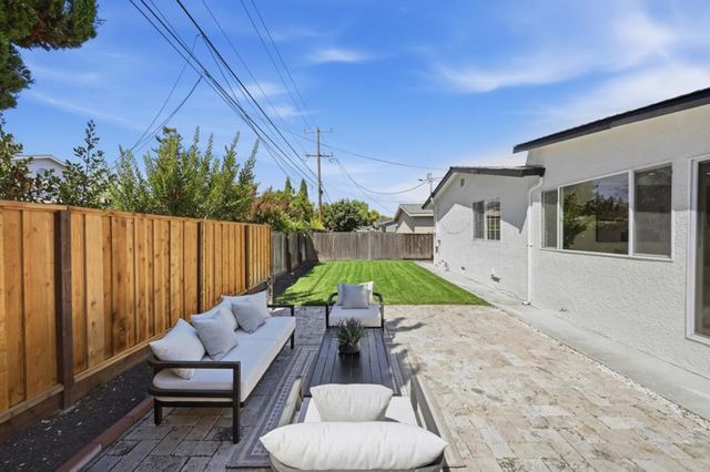 813 San Petronio Avenue, Sunnyvale, CA 94085
