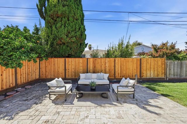 813 San Petronio Avenue, Sunnyvale, CA 94085