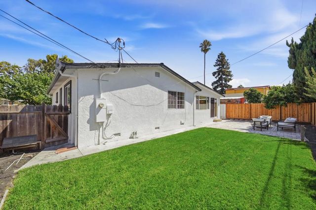 813 San Petronio Avenue, Sunnyvale, CA 94085