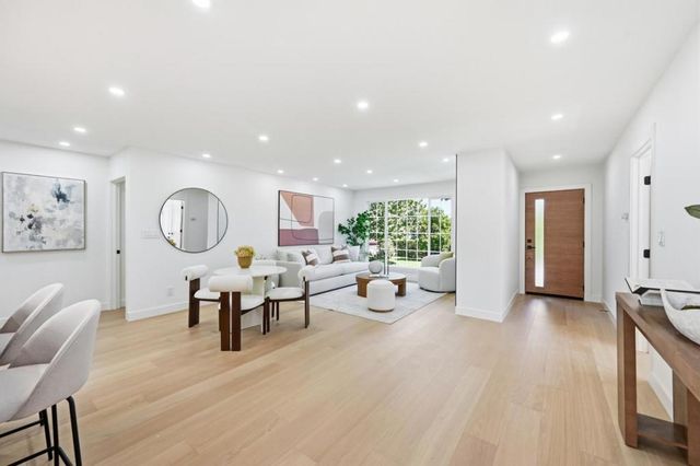 813 San Petronio Avenue, Sunnyvale, CA 94085