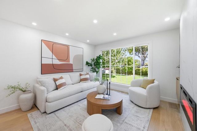 813 San Petronio Avenue, Sunnyvale, CA 94085