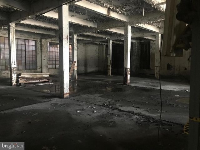 926 E MONUMENT ST, Baltimore, MD 21202