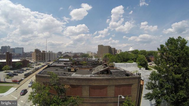 926 E MONUMENT ST, Baltimore, MD 21202