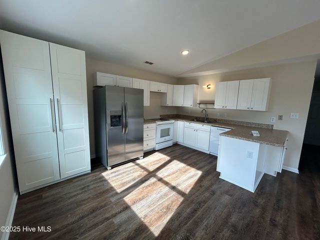 203 W Landing Drive, Emerald Isle, NC 28594