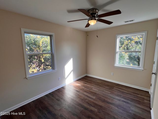 203 W Landing Drive, Emerald Isle, NC 28594