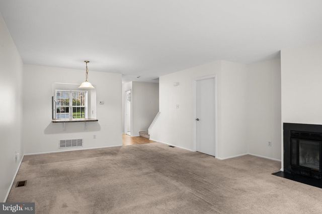 122 CAMBER LN, Mount Laurel, NJ 08054