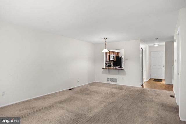 122 CAMBER LN, Mount Laurel, NJ 08054