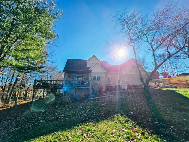 73 Chateau Lane, London, KY 40744