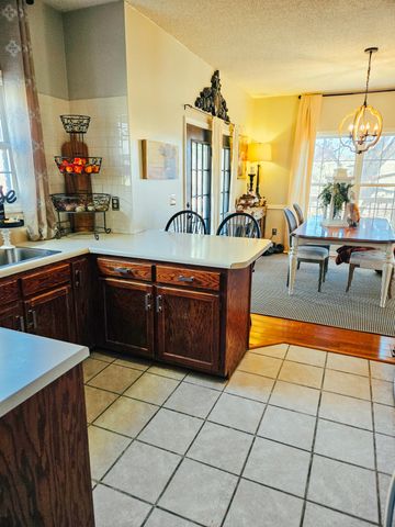 73 Chateau Lane, London, KY 40744