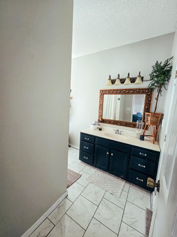 73 Chateau Lane, London, KY 40744