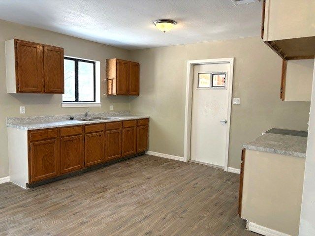 1504 Fifth St, Kerrville, TX 78028