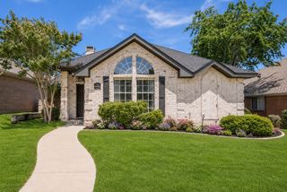 2225 Arbor Creek Drive, Carrollton, TX 75010