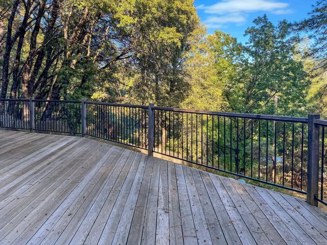 16228 Gold Bug Rd, Nevada City, CA 95959