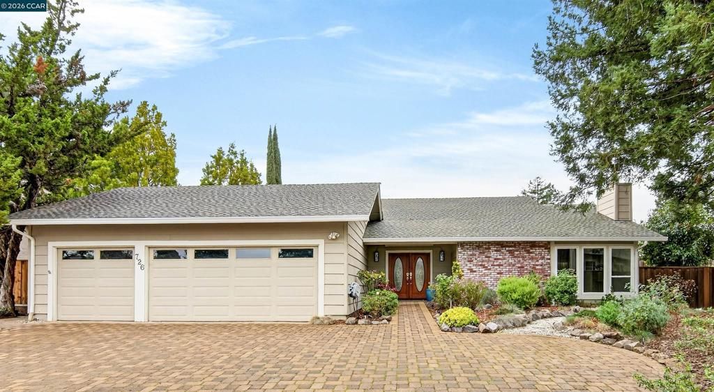 726 726 Buckingham Ct, Walnut Creek, CA 94598