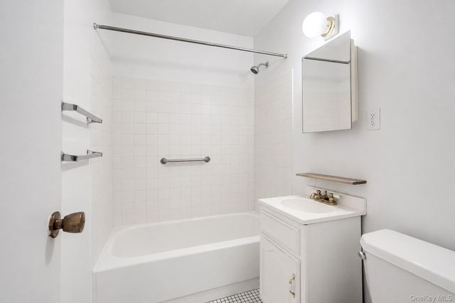 167 Sands Street 307, Brooklyn, NY 11201