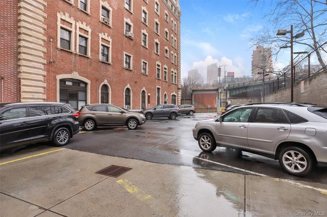167 Sands Street 307, Brooklyn, NY 11201