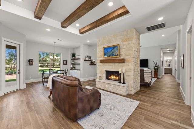 501 Corsair Court, Montgomery, TX 77316