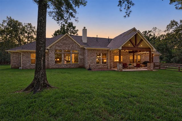 501 Corsair Court, Montgomery, TX 77316