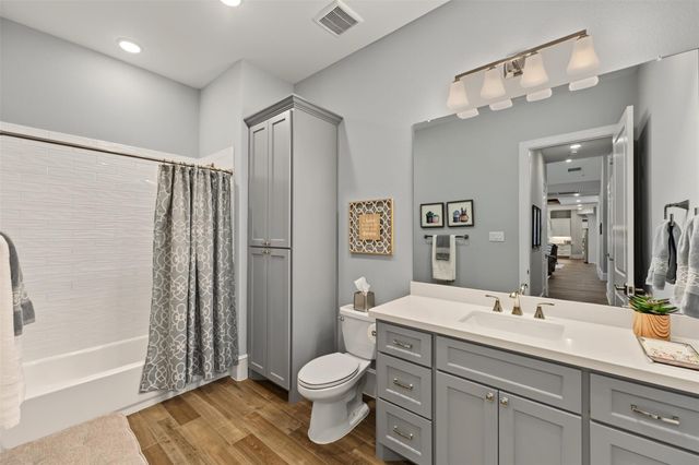 501 Corsair Court, Montgomery, TX 77316