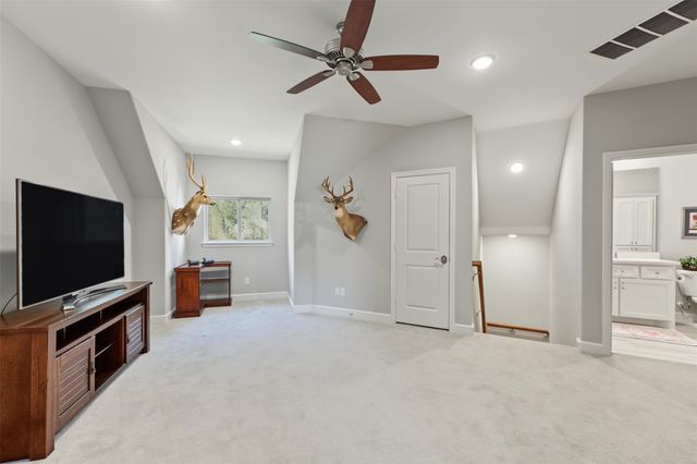 501 Corsair Court, Montgomery, TX 77316