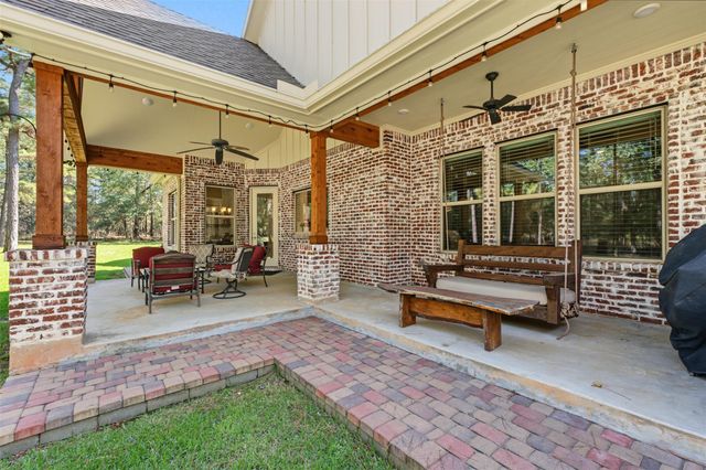 501 Corsair Court, Montgomery, TX 77316