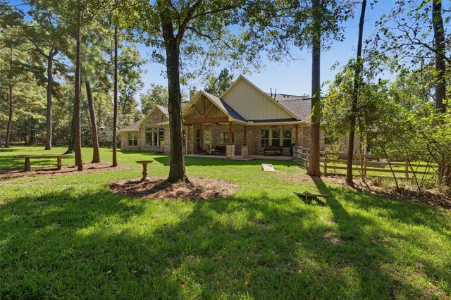 501 Corsair Court, Montgomery, TX 77316