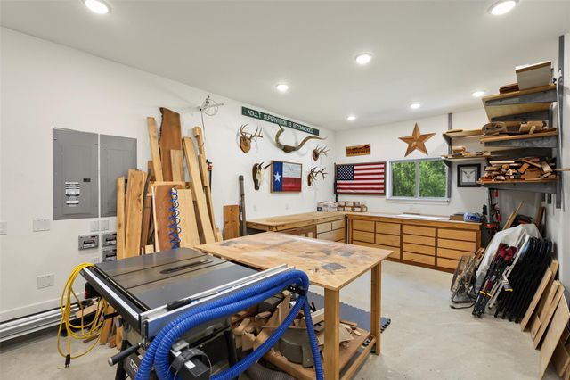 501 Corsair Court, Montgomery, TX 77316