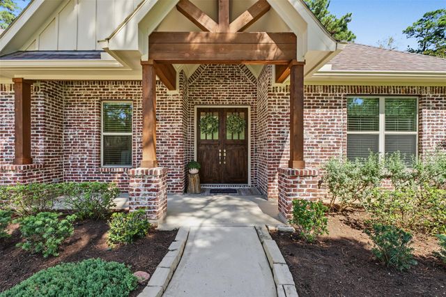 501 Corsair Court, Montgomery, TX 77316