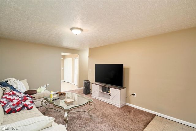 890-892 Irish Road, Kent, OH 44240