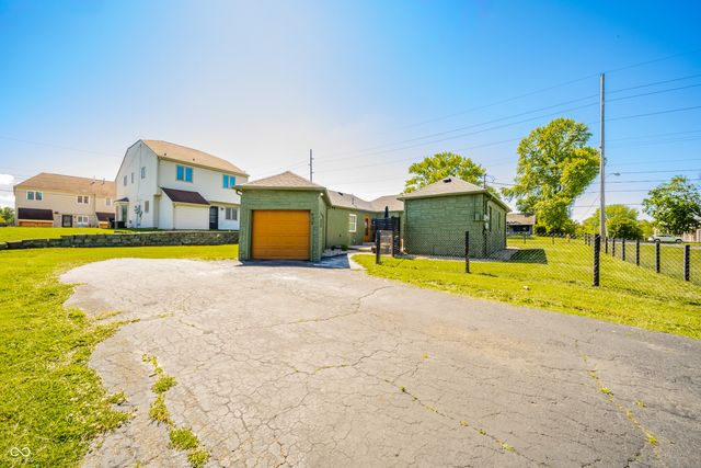 922 Alhambra Drive, Anderson, IN 46012