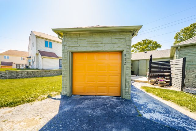 922 Alhambra Drive, Anderson, IN 46012