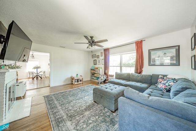 922 Alhambra Drive, Anderson, IN 46012