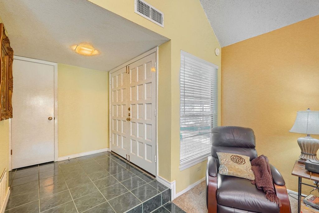 51 Casa Verde ST, Lakeway, TX 78734