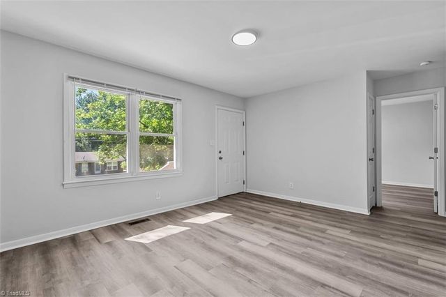 621 Spring Garden Circle, High Point, NC 27260