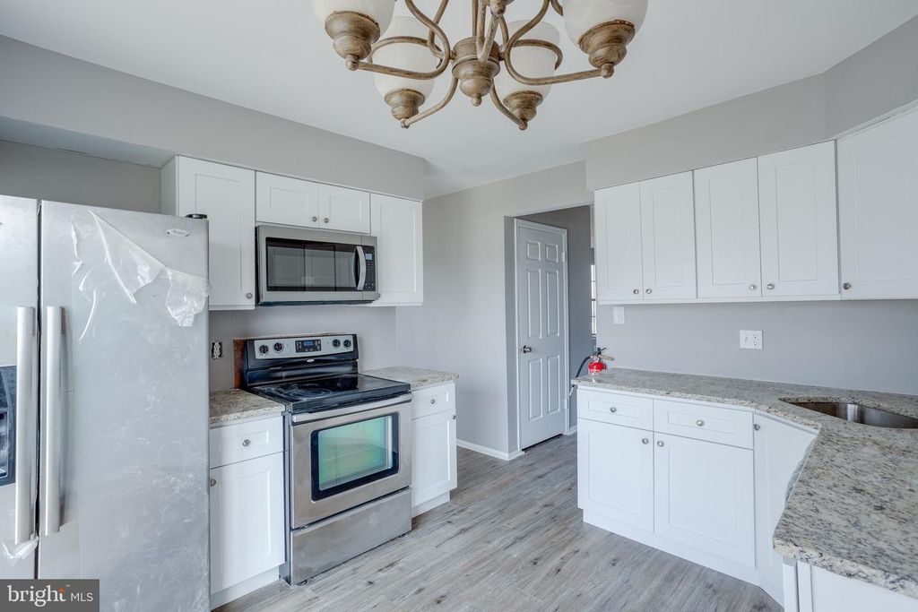 101 BAYBERRY CT, Marlton, NJ 08053