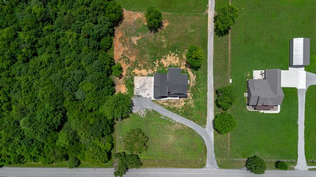 4398 Woodrow Wilson Rd, Springfield, TN 37172