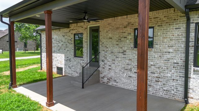 4398 Woodrow Wilson Rd, Springfield, TN 37172