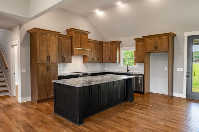 4398 Woodrow Wilson Rd, Springfield, TN 37172