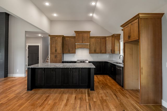 4398 Woodrow Wilson Rd, Springfield, TN 37172