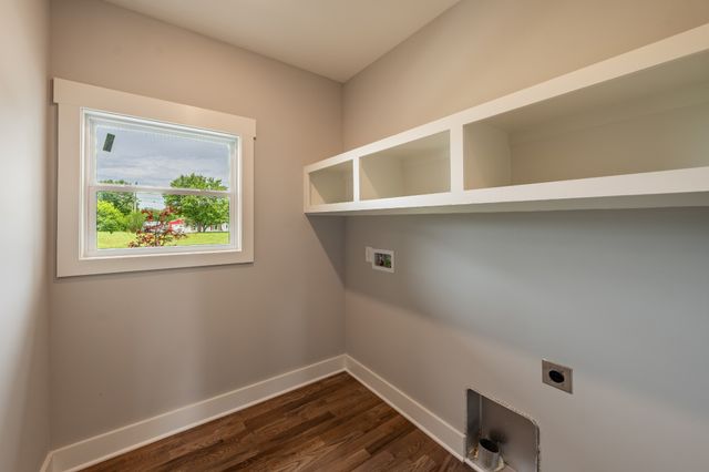 4398 Woodrow Wilson Rd, Springfield, TN 37172