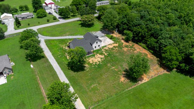 4398 Woodrow Wilson Rd, Springfield, TN 37172