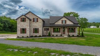 4398 Woodrow Wilson Rd, Springfield, TN 37172