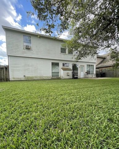 931 N Sky Drive, Houston, TX 77073