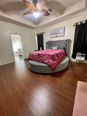 931 N Sky Drive, Houston, TX 77073