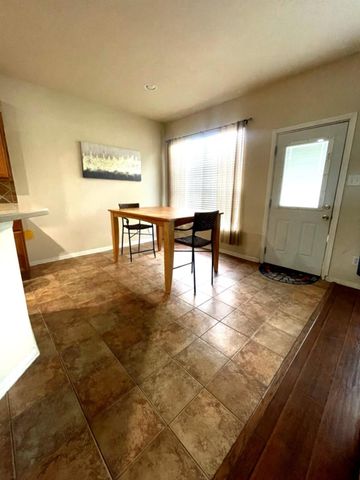 931 N Sky Drive, Houston, TX 77073