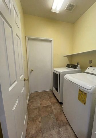 931 N Sky Drive, Houston, TX 77073