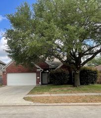 931 N Sky Drive, Houston, TX 77073
