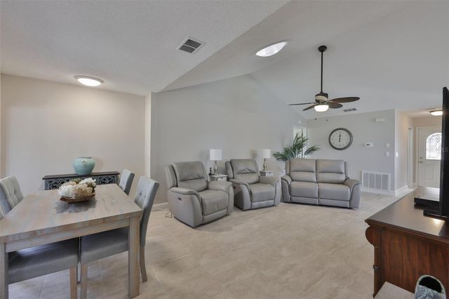 315 LINGER LANE, Sun City Center, FL 33573